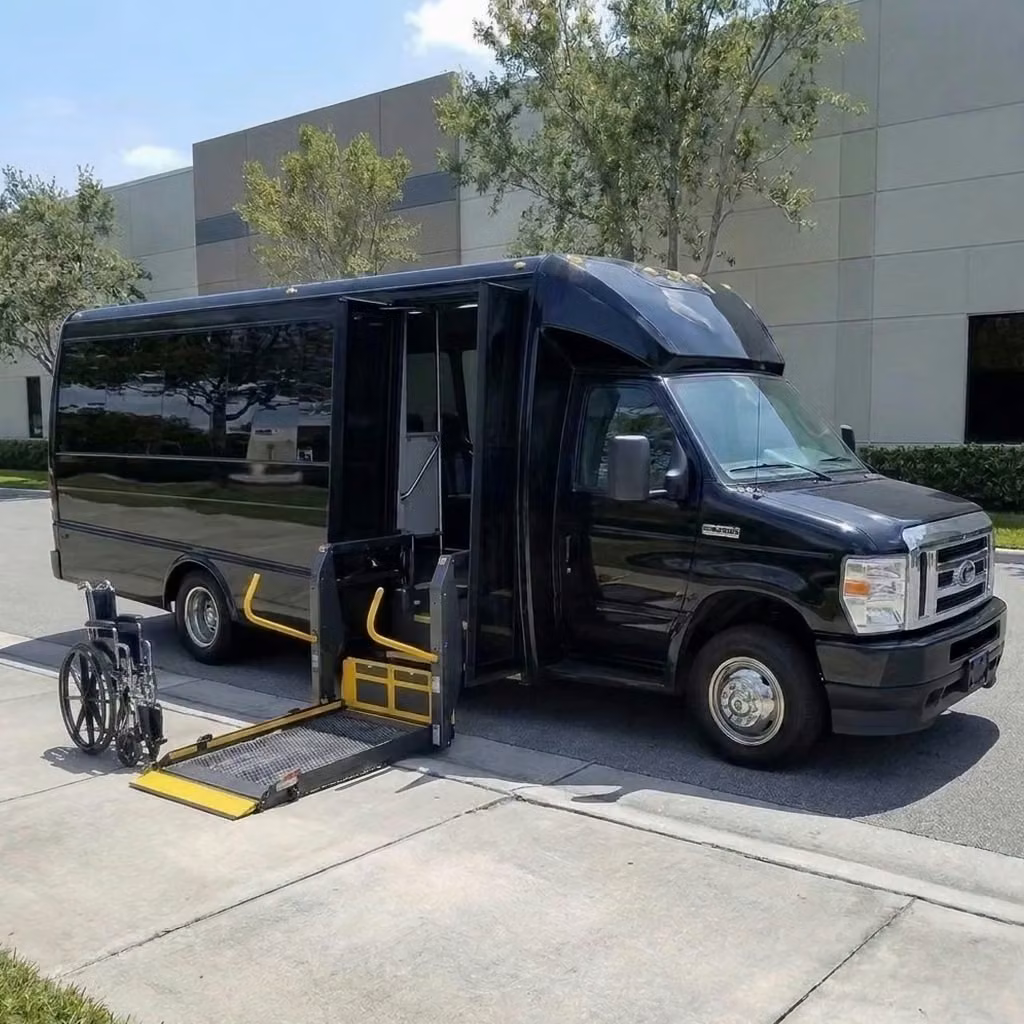 la porte 18 passenger minibus wheelchair lift