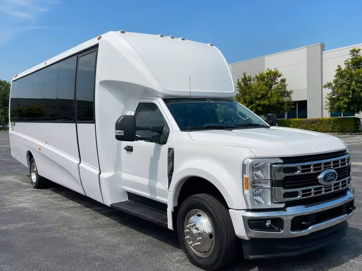 la porte 25 passenger minibus rental