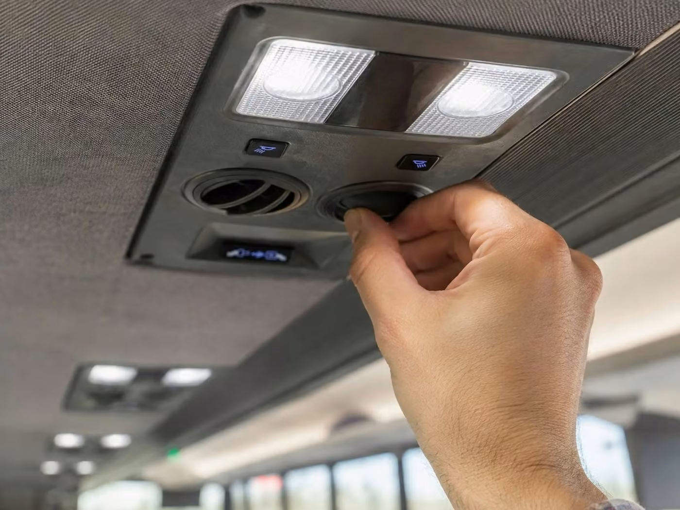 la porte charter bus climate control