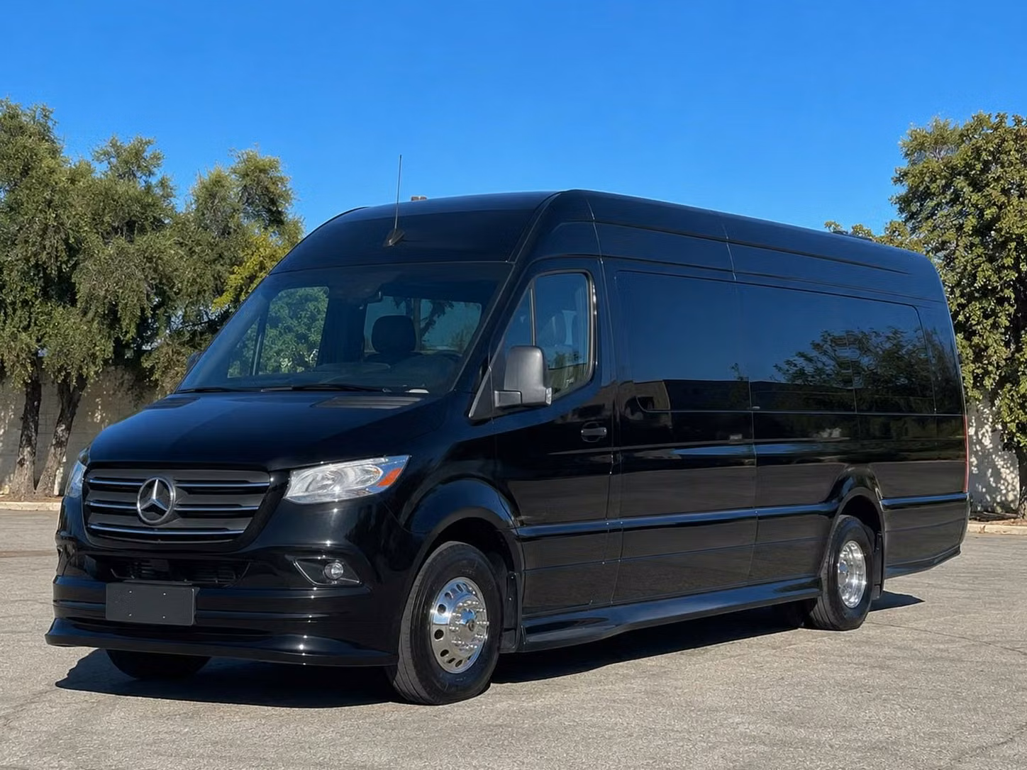 la porte charter buses minibuses party buses and sprinter vans in la porte