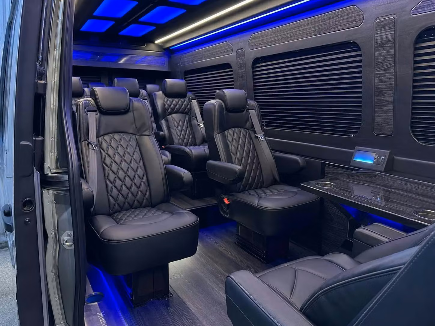 la porte compare la porte charter bus companies in one place