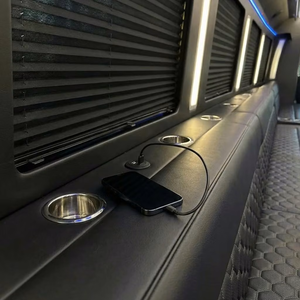 la porte party bus usb charging