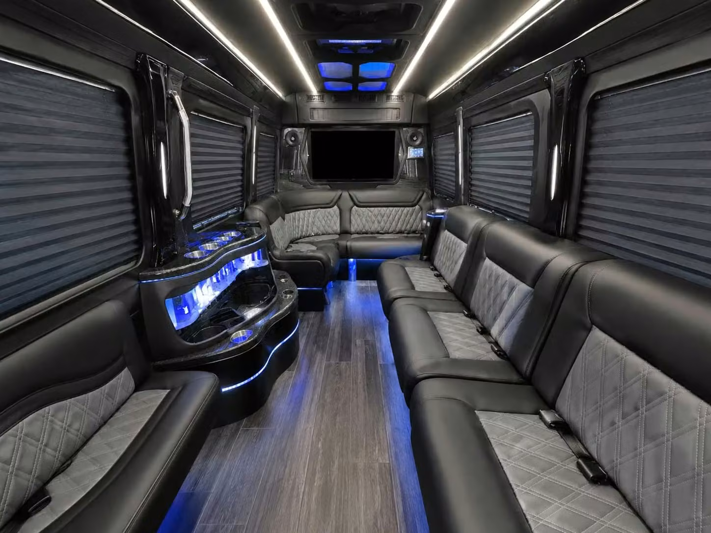 la porte tour buses and airport transfers for performing artists and bands